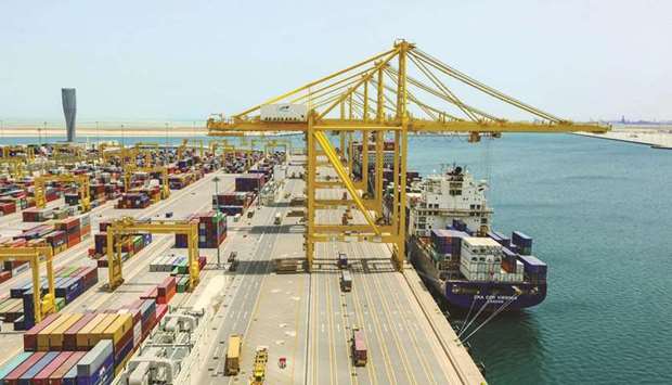 Qatar witnessed about 8% growth year-on-year in the number of ships calling on its Hamad, Doha and Al Ruwais ports, reflecting the increased trade, especially in automobiles (RORO), building materials and livestock, according to Mwani Qatar