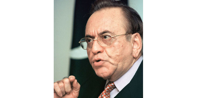  Khurshid Kasuri