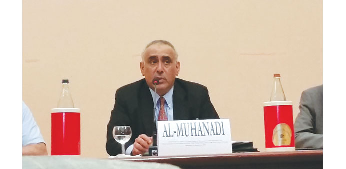 Saleh bin Ali al-Mohannadi chairing Session 9 at the Round Table.