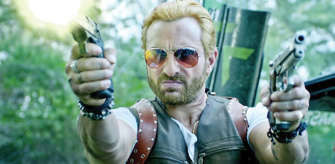  Saif Ali Khan ... all guns blazing in zombie flick Go Goa, Gone.