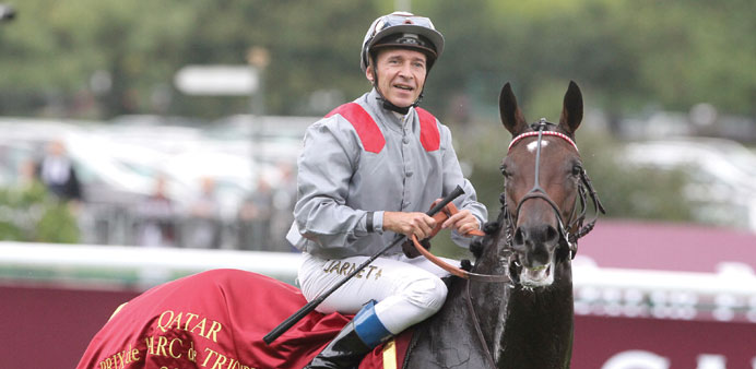 Treve, with Thierry Jarnet on the saddle, is bidding to become the first horse in more than 30 years to win successive Prix de lu2019Arc de Triomphes.