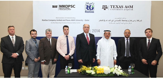 Officials at the MoU-signing ceremony.