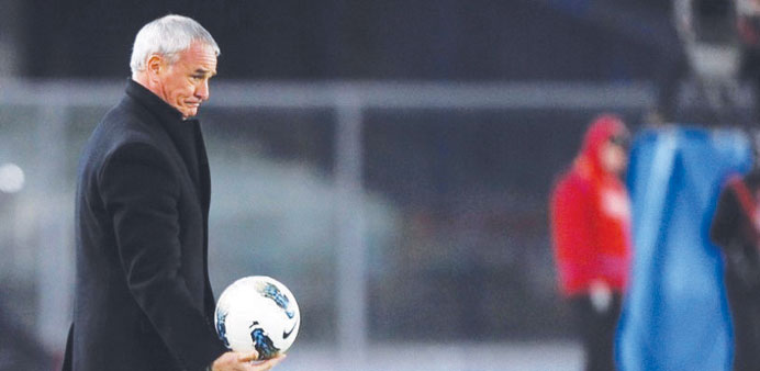 Italian Claudio Ranieri has signed a two-year deal to manage the Greece team.