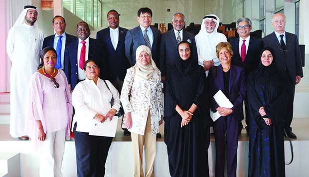 HE Sheikha Hind bint Hamad al-Thani with the UNESCO delegation