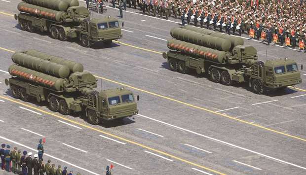 This picture taken on May 9, 2015 shows the Russian S-400 Triumph/SA-21 Growler medium-range and long-range surface-to-air missile systems during the Victory Day parade at Moscowu2019s Red Square.