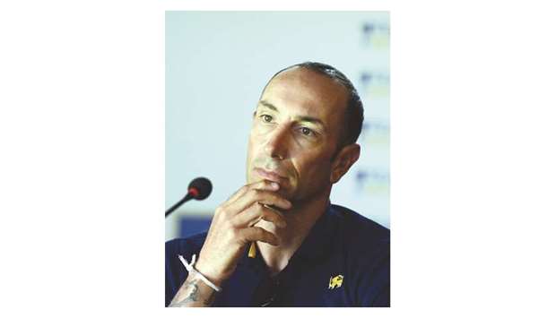 Sri Lankau2019s cricket coach Nic Pothas addresses a press conference in Colombo yesterday. (AFP)