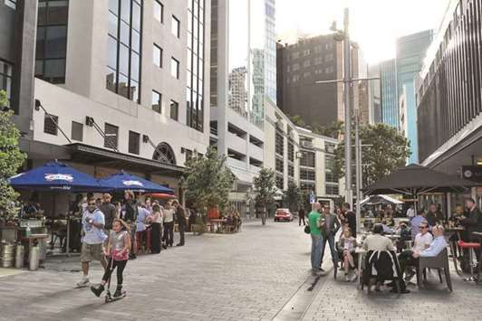 Shared areas were created in and around Fort Street, a mixed commercial and residential area in the central business district of Auckland.