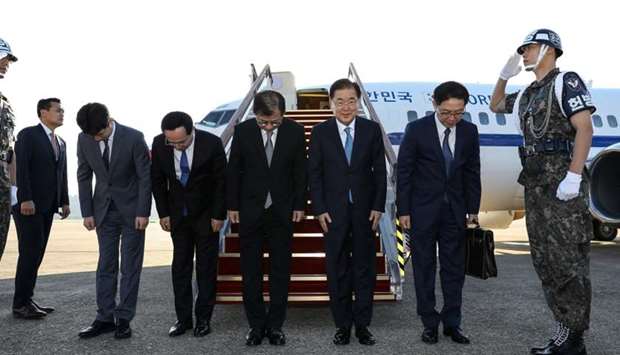 South Korean special envoys led by the chief of the national security office at Seoul?s presidential Blue House, Chung Eui-yong, leave for Pyongyang from an airport in Sungnam city, South Korea