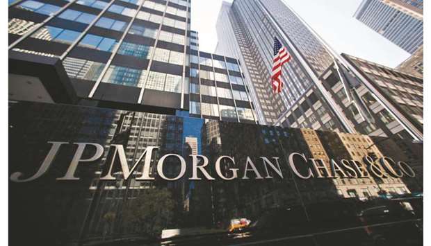 The headquarters of JP Morgan Chase & Co in New York. Federal prosecutors are closing in on JPMorgan officials in an investigation of price rigging in precious metals markets.