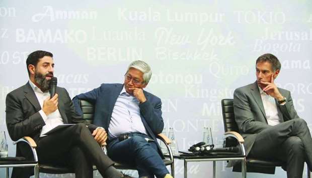 Mahmoud Qutub with Ambet Yuson and Federico Addiechi.rnrn