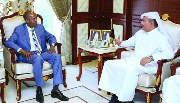 Labour Minister meets Somali counterpart