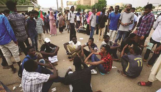 Sudanese demonstrators gather in front of the Foreign Ministry in Khartoum yesterday, to demand the release of a Sudanese student arrested in Egypt.
