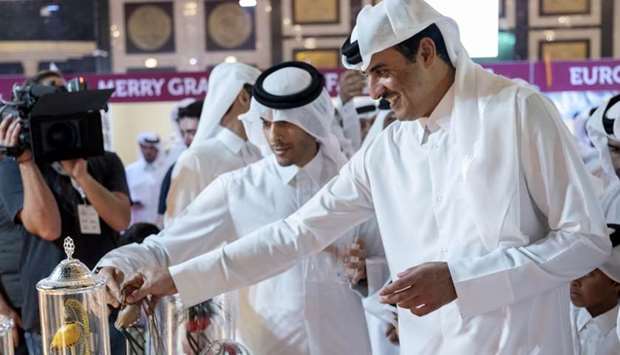 His Highness the Amir Sheikh Tamim bin Hamad al-Thani visited the 'S'hail 2019 - Katara International Hunting and Falcons Exhibition which concluded Saturday. The exhibition attracted thousands of local and foreign visitors.