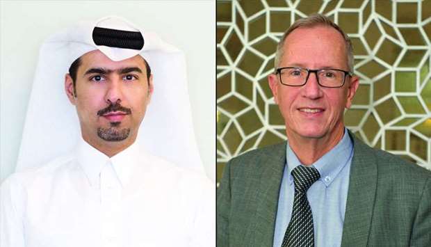 Dr Abdulaziz Al kuwari (L), Dr Edward Stuenkel