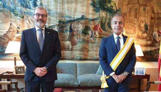 The ambassador was granted the Decoration at a ceremony held at the Embassy of Spain to Germany.rnrn
