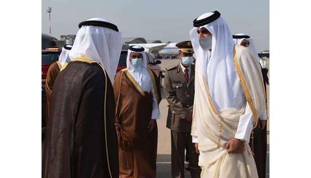 HH the Amir arrives in Kuwait
