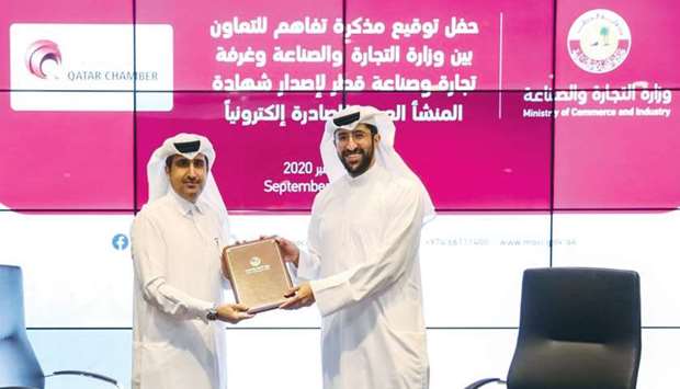Under the MoU, the Chamber is authorised as the issuing and certifying body to put the Ministry of Commerce and Industry's seals and signatures on the electronically issued Arab certificate of origin