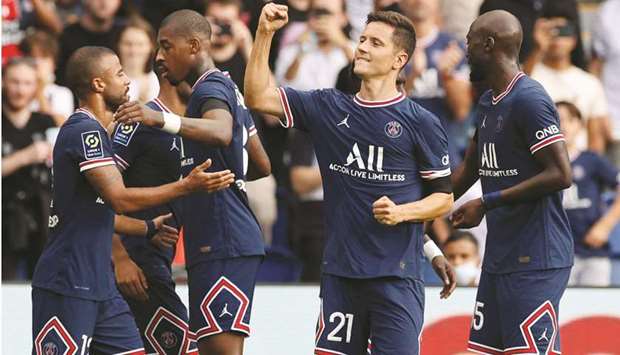 Paris Saint-Germainu2019s Ander Herrera (second from right) celebrates his goal during the Ligue 1 match against Clermont at Parc des Princes in Paris, France, yesterday. (Reuters)