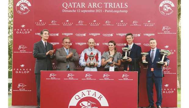 Qataru2019s ambassador to France Sheikh Ali bin Jassim al-Thani (second from left) with the winners of Qatar Prix Vermeille (Group 1) after Teona won the 2,200m race yesterday. PICTURES: Zuzanna Lupa