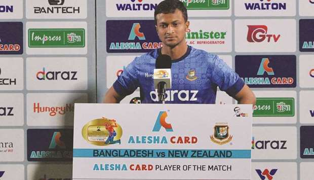 Bangladeshu2019s Shakib Al Hasan speaks after winning the u2018Player of the matchu2019 award at the end of the first Twenty20 match against New Zealand at Sher-e-Bangla National Cricket Stadium in Dhaka. (AFP)