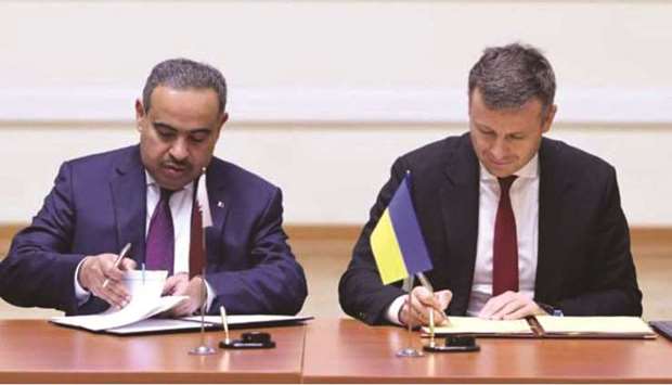 HE al-Kuwari signs a protocol with the Ukrainian representative regarding double taxation avoidance.