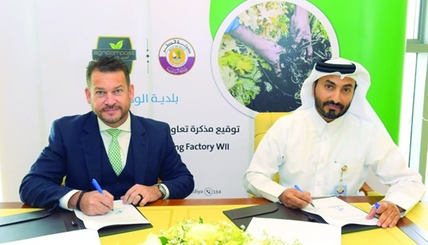 Officials at the signing ceremony 