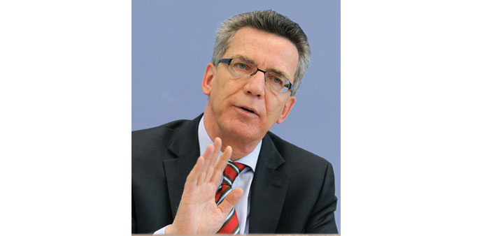 De Maiziere: I follow the rules.