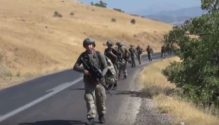 Turkish soldiers being deployed near Beytussebap district in Sirnak province 