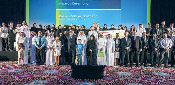 Winners with INJAZ Qatar officials.