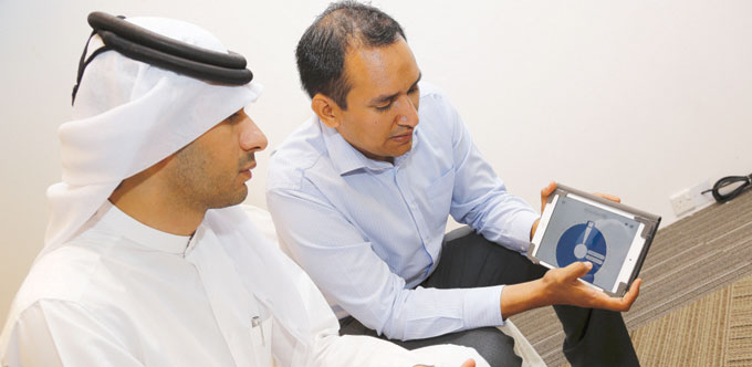 Demonstrating Madar al-Huruf mobile application for learning Arabic. 