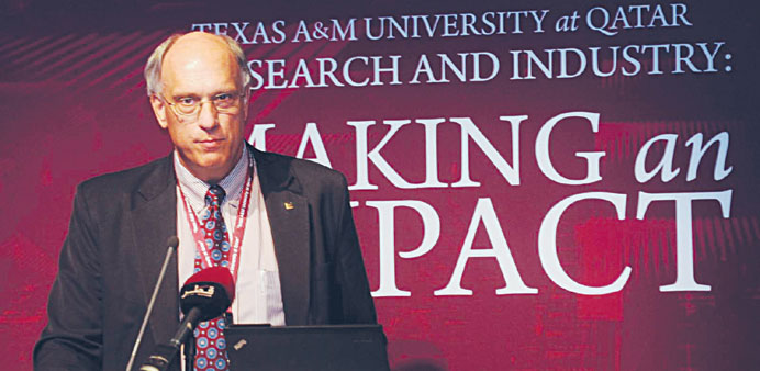 Dr Mark Weichold