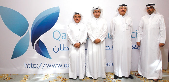 Sheikh Dr Khalid al-Thani (second left) with Al Ahli Hospitalu2019s medical director and senior consultant general surgeon Dr Abdul Azim Abdul Wahab Hussa